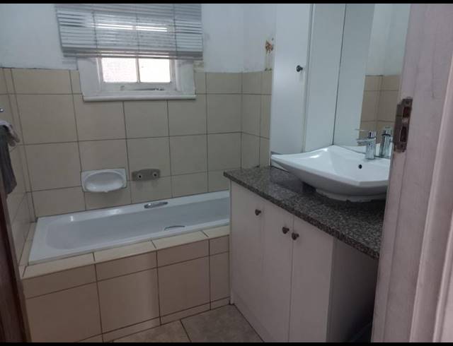 4 BEDROOM HOUSE FOR SALE IN UMBILO